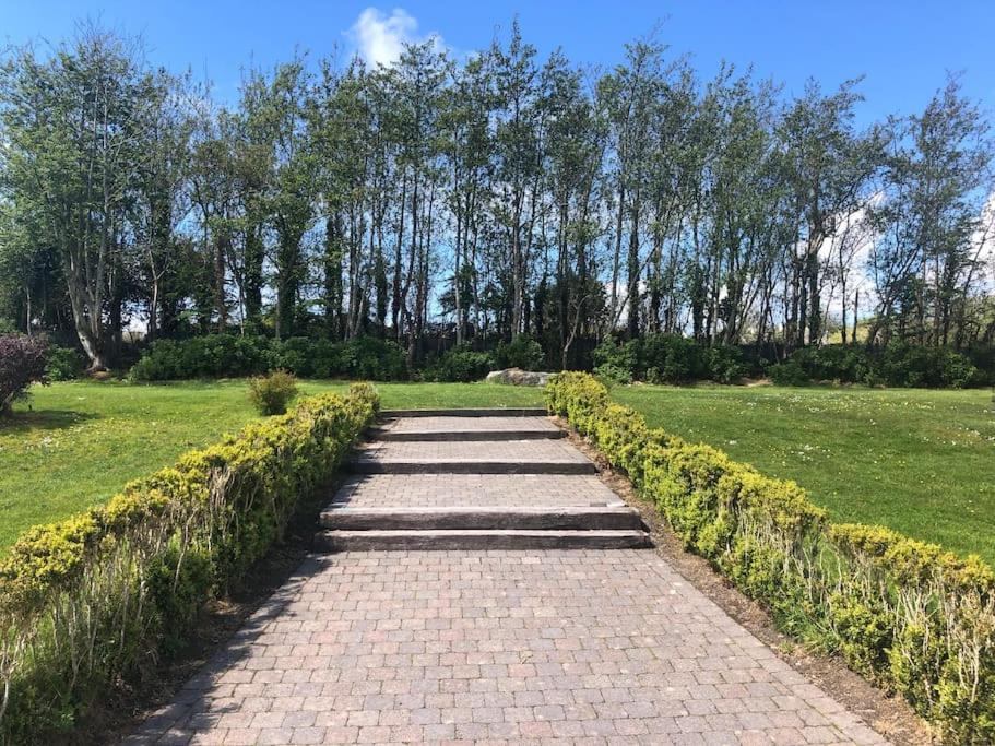 Townhouse Clifden: Located In The Heart Of Connemara Villa Exterior photo