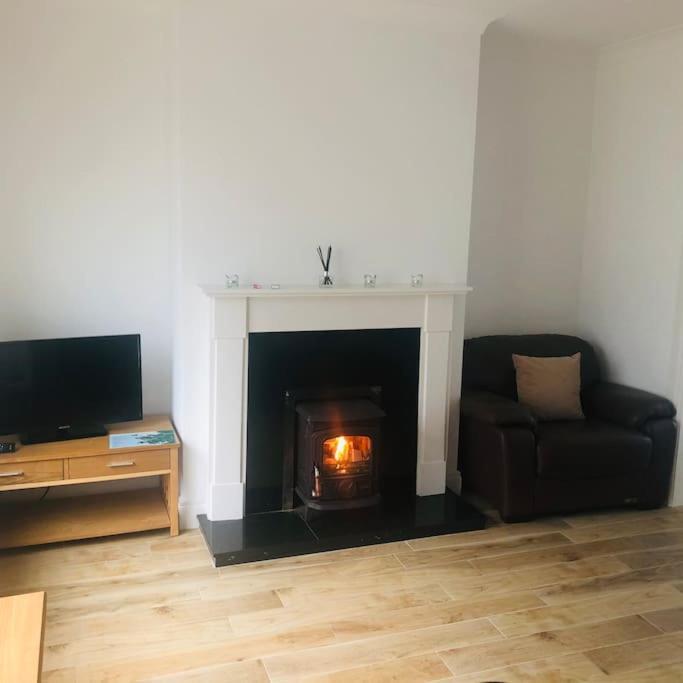 Townhouse Clifden: Located In The Heart Of Connemara Villa Exterior photo